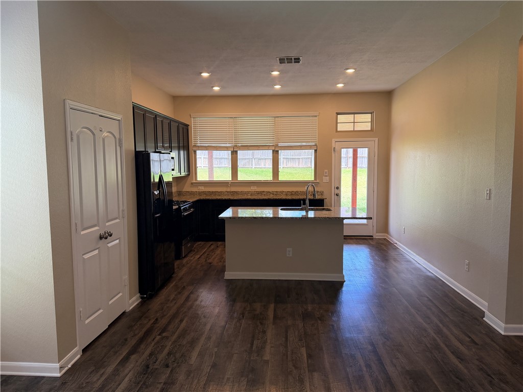 2071 Positano Loop Bryan, TX 77808 - Photo 6 of 29 Gallery Image 6