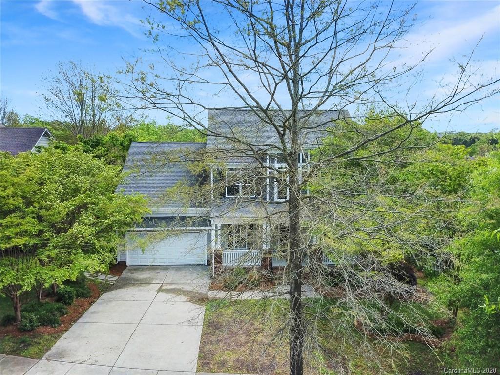1040 Hunters Run Drive Tega Cay, SC 29708 - Photo 3 of 45