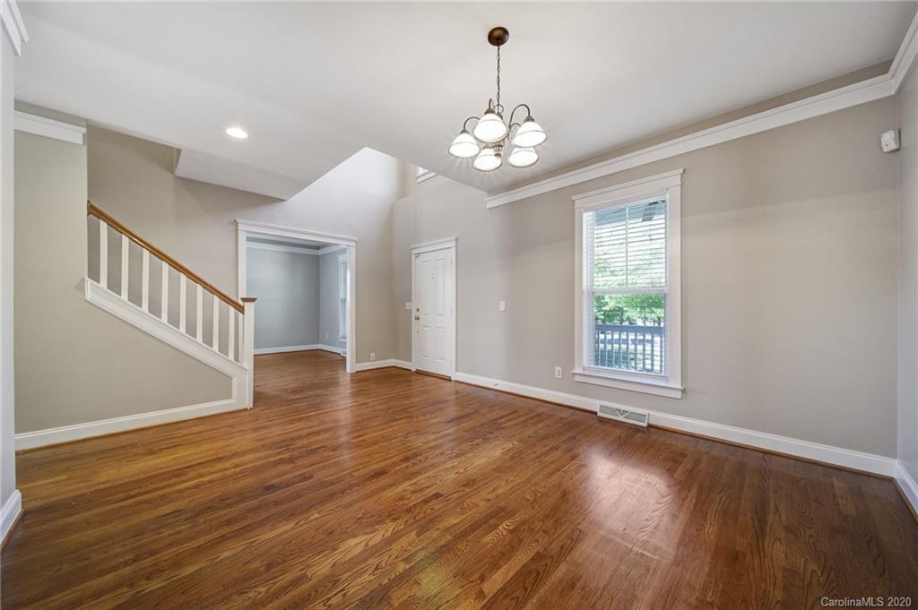 1040 Hunters Run Drive Tega Cay, SC 29708 - Photo 6 of 45