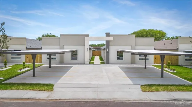 $1,250 | 1905 West Violet Drive, Unit 3, Pharr, TX 78577