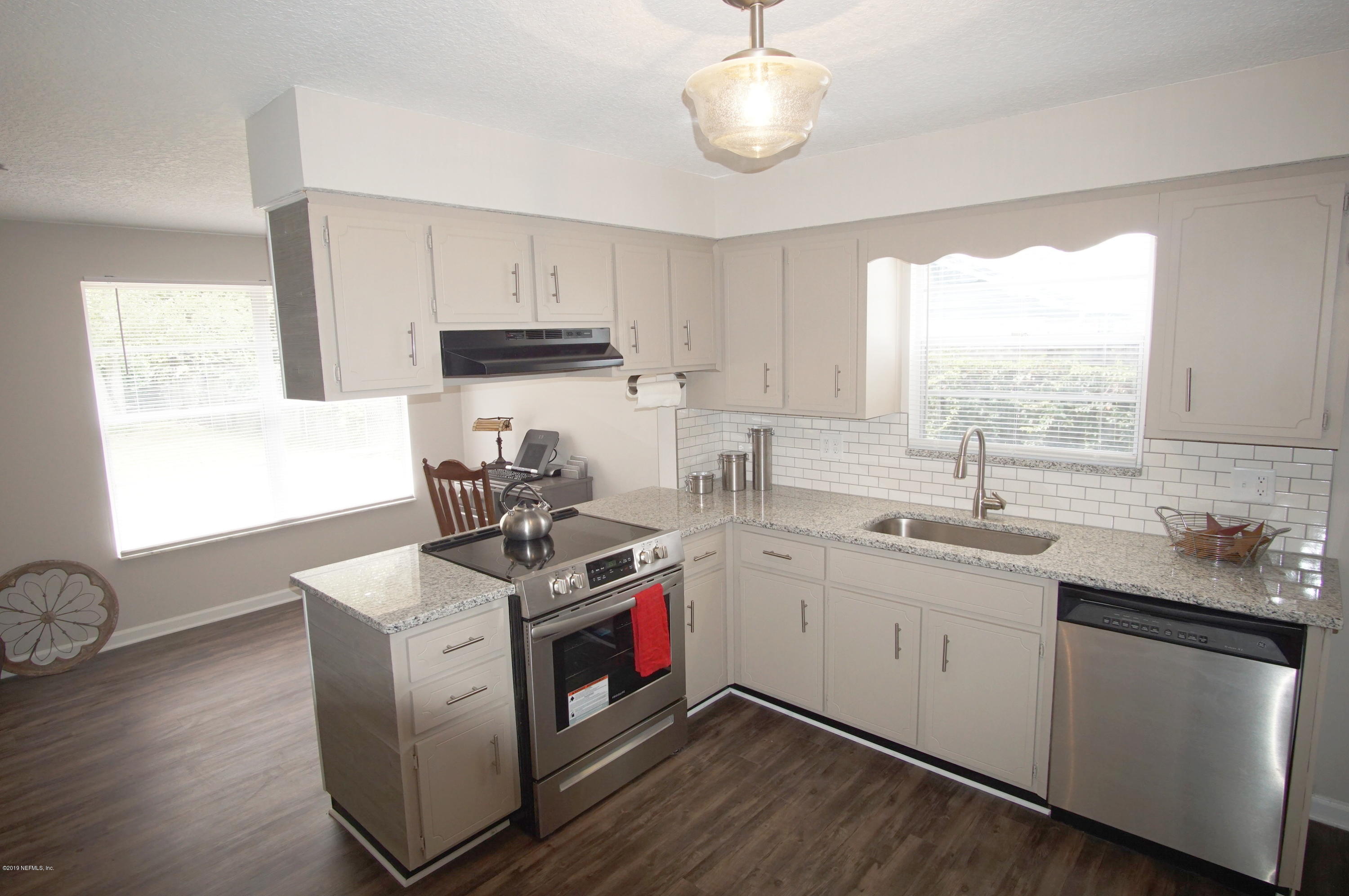 8232 Blazing Star Road Jacksonville, FL 32210 - Photo 5 of 23 Kitchen