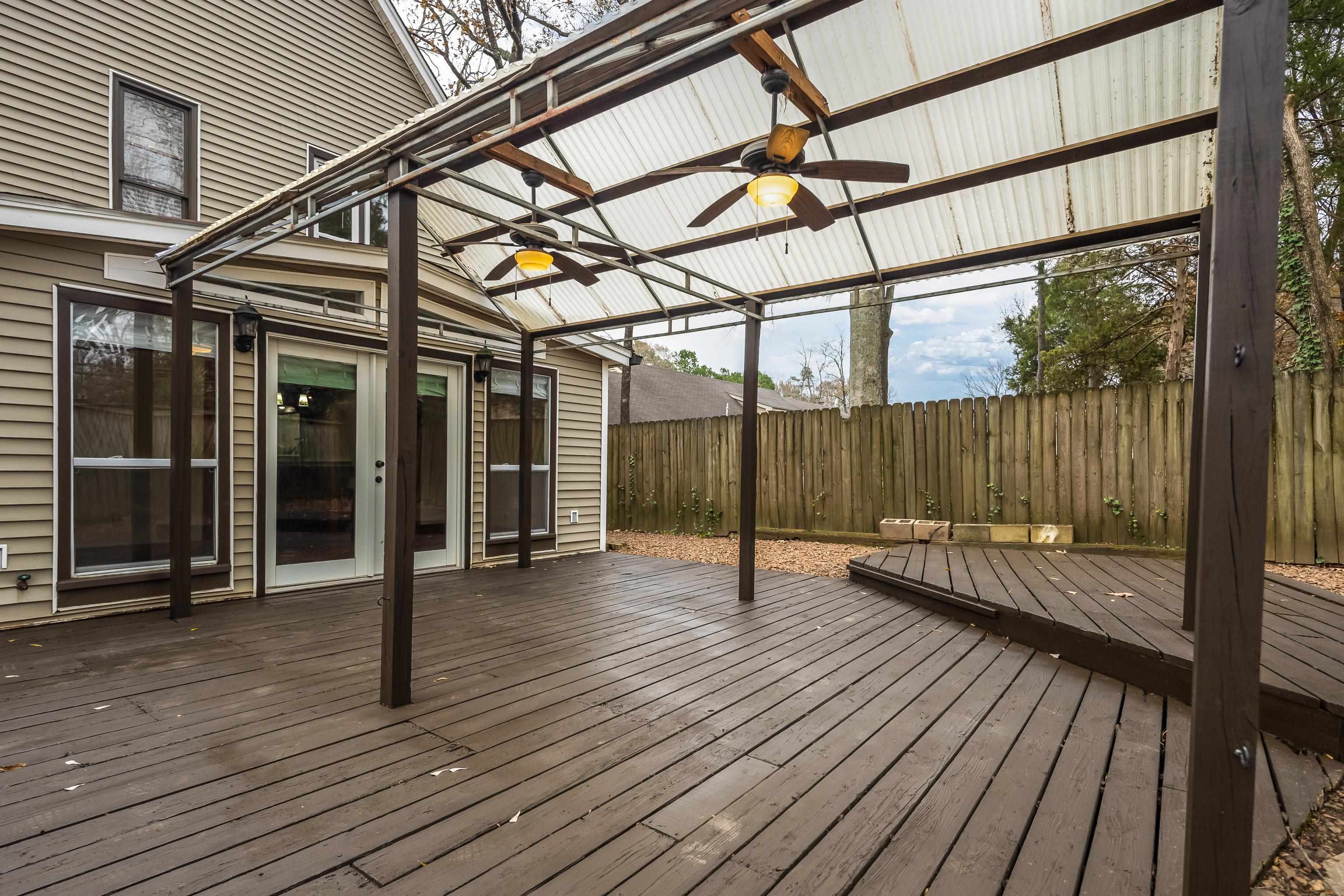 1833 New Riverdale Road Germantown, TN 38138 - Photo 38 of 40 a view of outdoor space