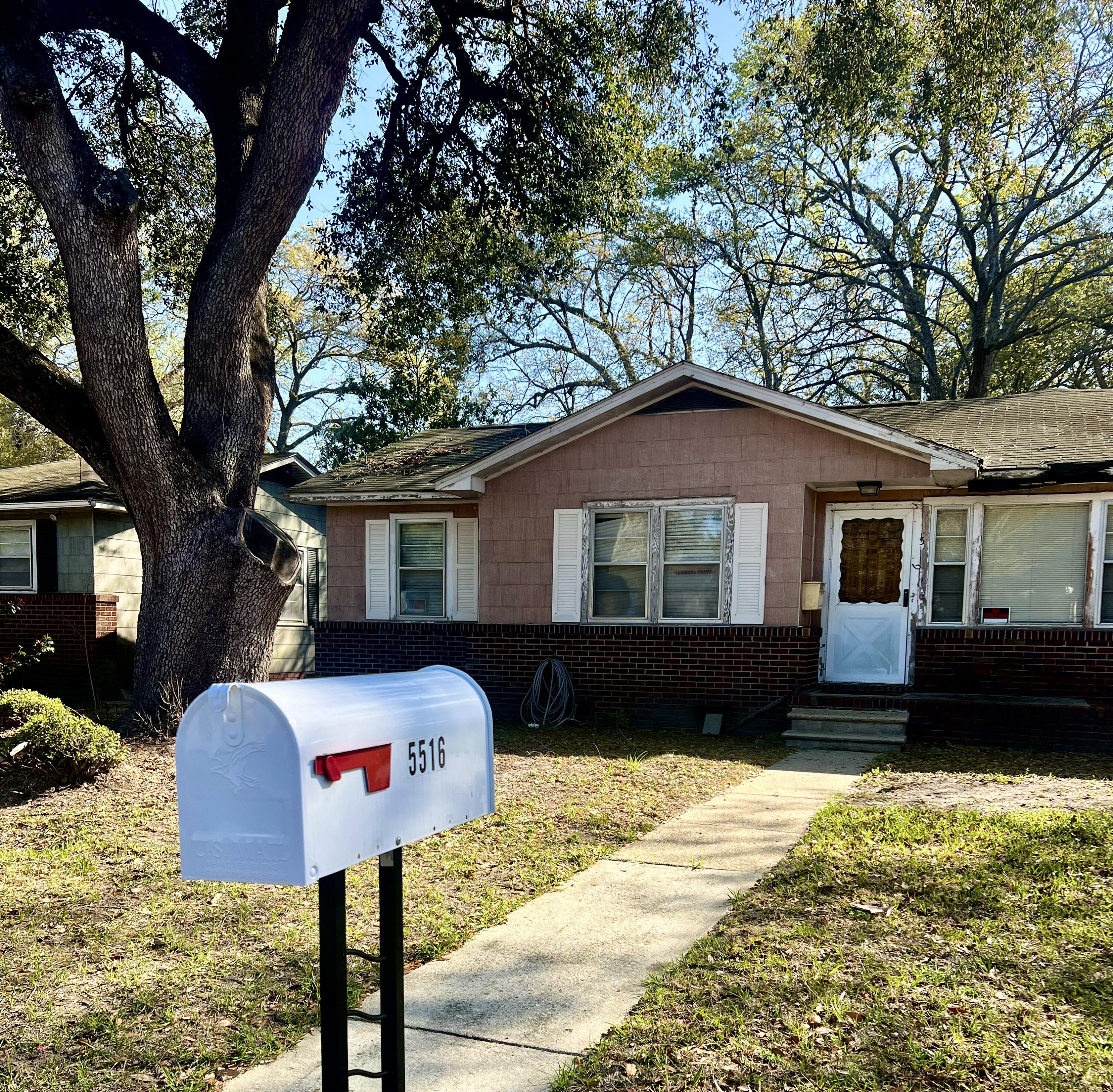 5516 Rio Street North Charleston, SC 29406 - Photo 2 of 38 IMG_5093