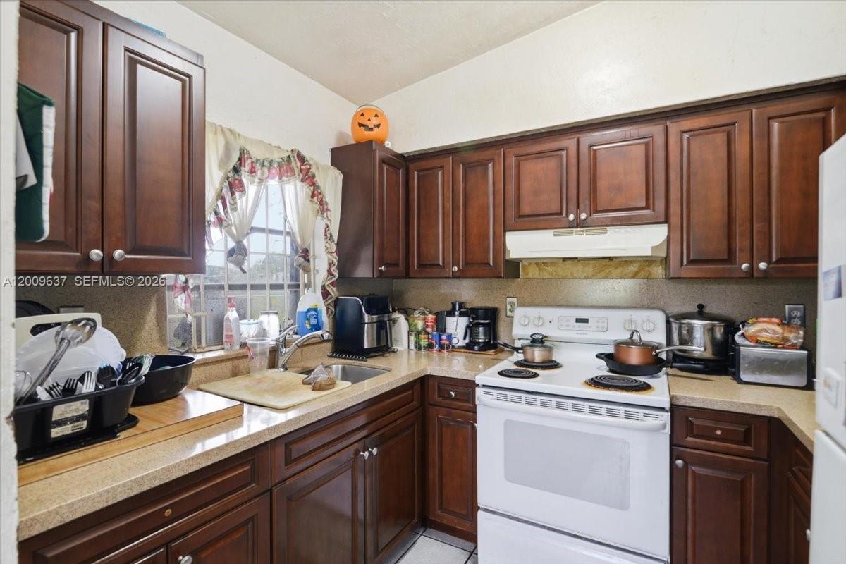 26801 Southwest 144th Court Homestead, FL 33032 - Photo 18 of 34