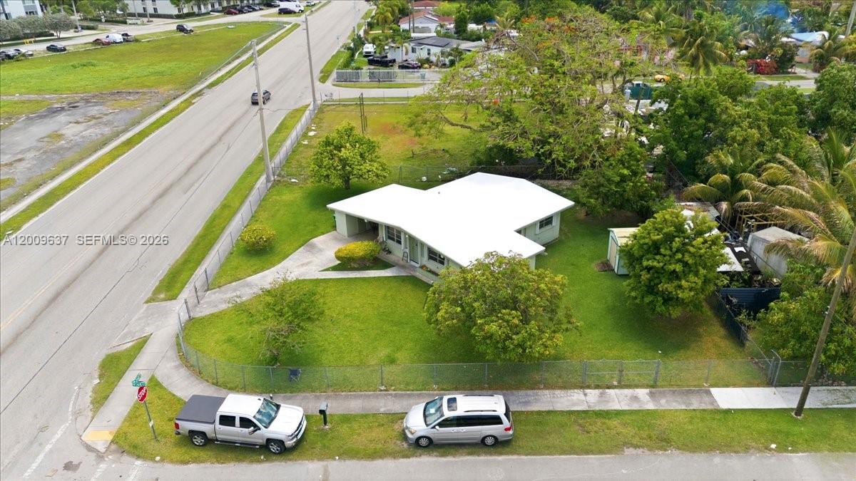 26801 Southwest 144th Court Homestead, FL 33032 - Photo 2 of 34