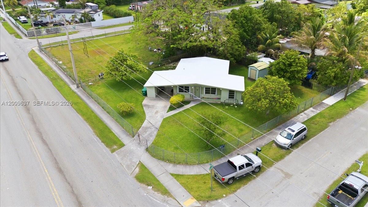 26801 Southwest 144th Court Homestead, FL 33032 - Photo 5 of 34