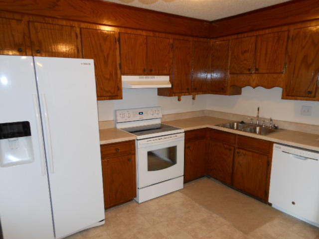 7633 Oldridge Road North Charleston, SC 29418 - Photo 6 of 10 Oldridge 6