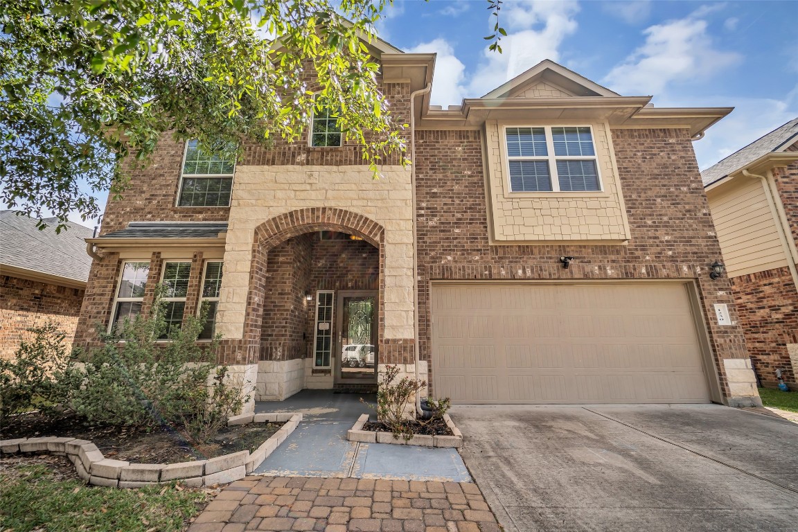 1230 Maple Ace Drive Katy, TX 77493 - Photo 3 of 40 a front view of a house