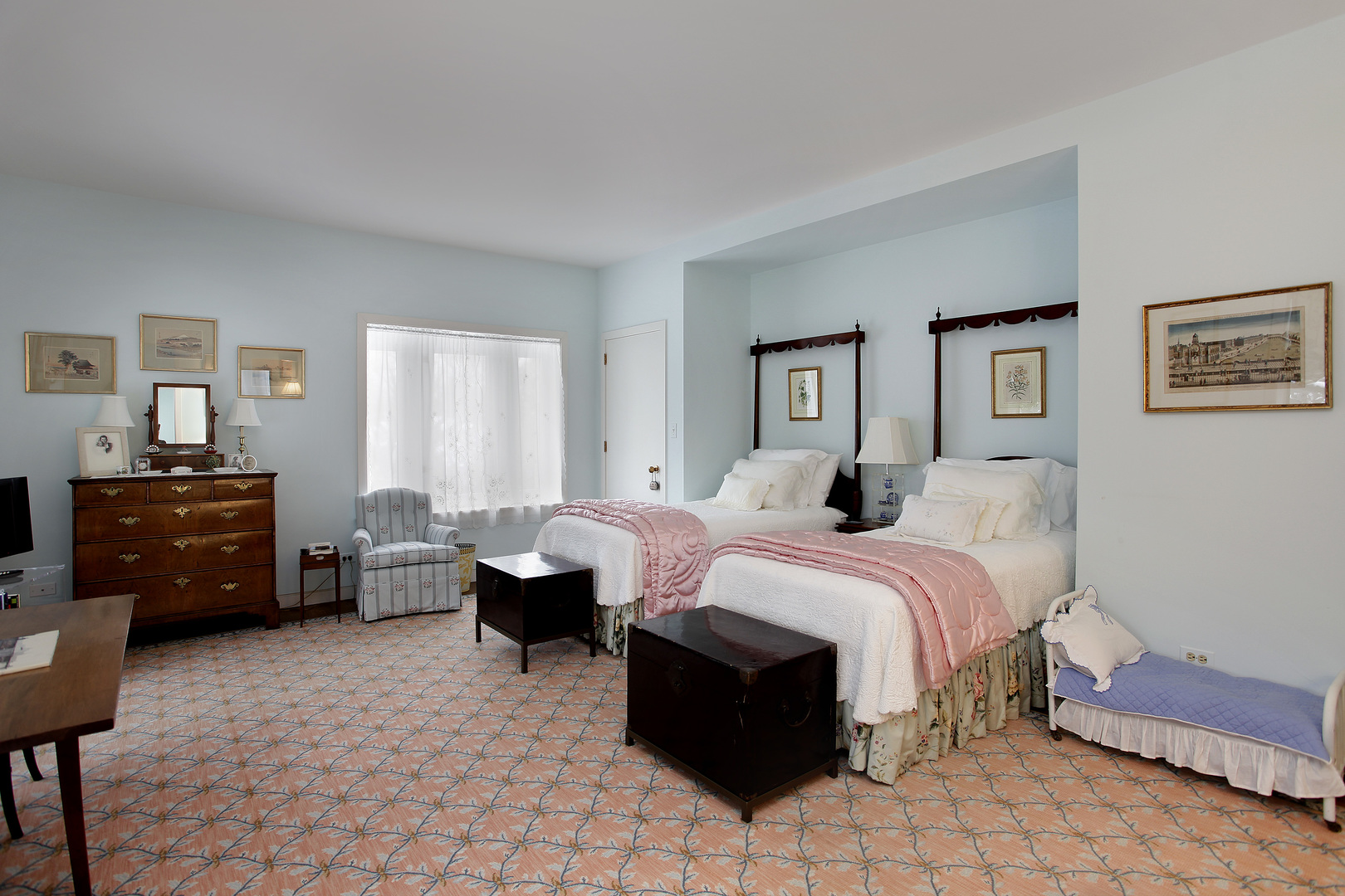 531 North Mayflower Road, Unit 531 Lake Forest, IL 60045 - Photo 14 of 21