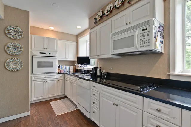 $1,495,000 | 531 North Mayflower Road, Unit 531, Lake Forest, IL 60045