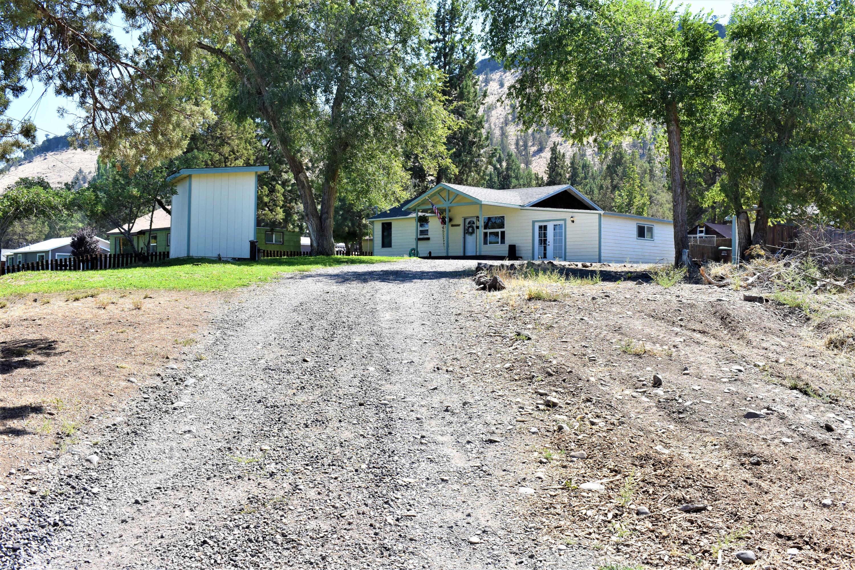 1170 Southwest Crestview Road Prineville, OR 97754 - Photo 41 of 42 DSC_0036 (2)