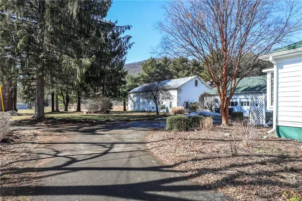 $459,000 | 71 Olcott Road North, Big Flats, NY 14814