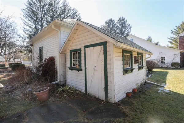 $459,000 | 71 Olcott Road North, Big Flats, NY 14814