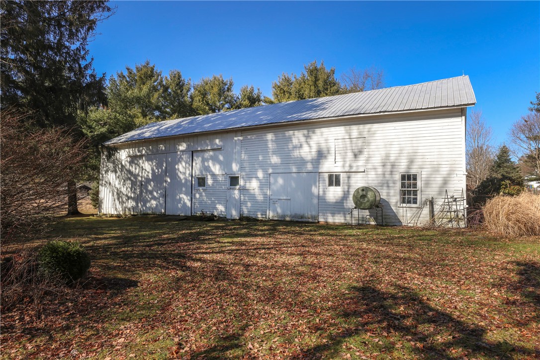 71 Olcott Road North Big Flats, NY 14814 - Photo 43 of 50 Barn
