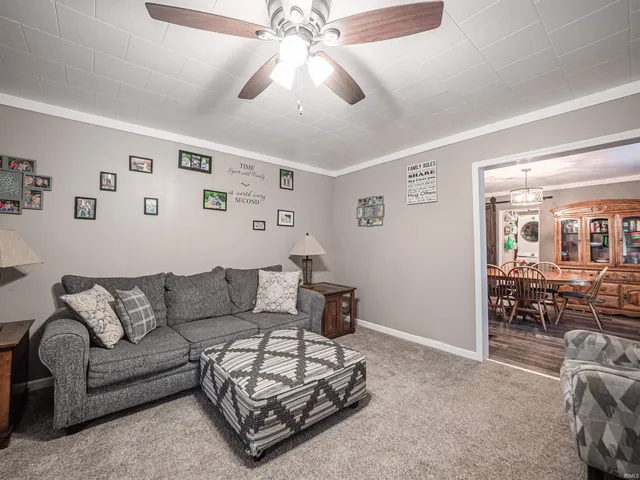 $130,000 | 905 East Jasper Road, Winslow, IN 47598