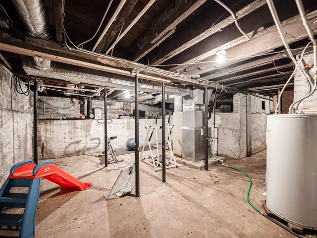 $130,000 | 905 East Jasper Road, Winslow, IN 47598