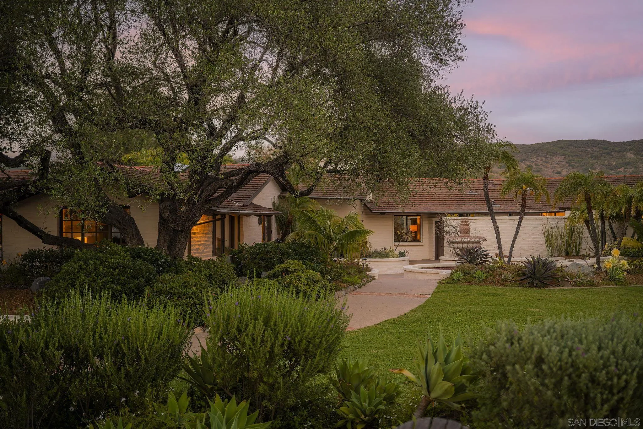 2825 Vista Del Rio Fallbrook, CA 92028 - Photo 7 of 55