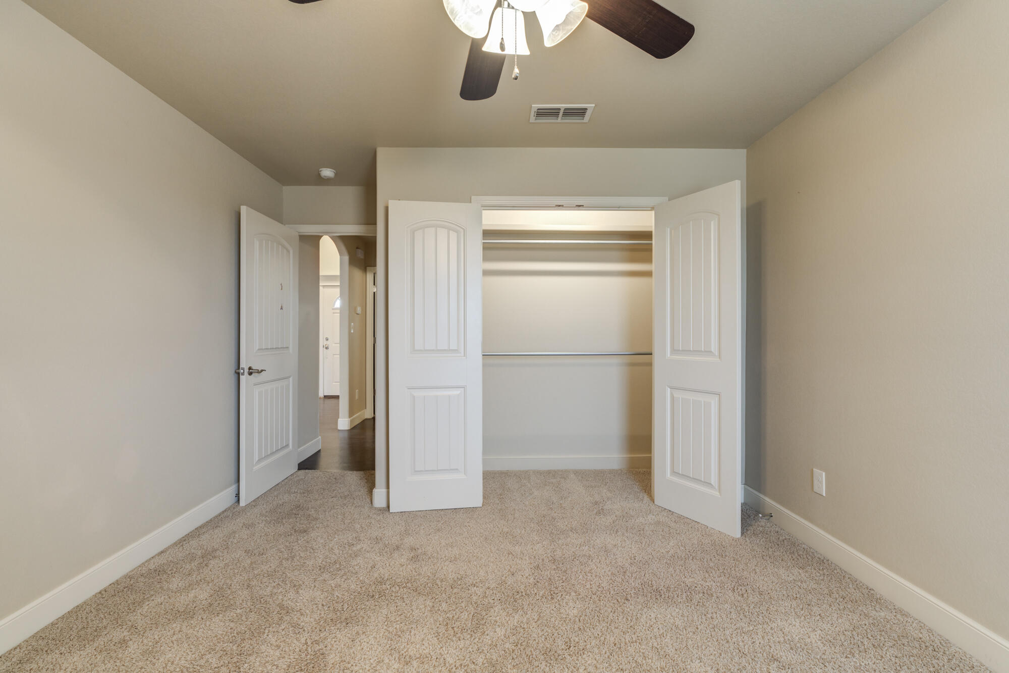 5220 Marshall Street Lubbock, TX 79416 - Photo 10 of 14 an empty room with a empty space