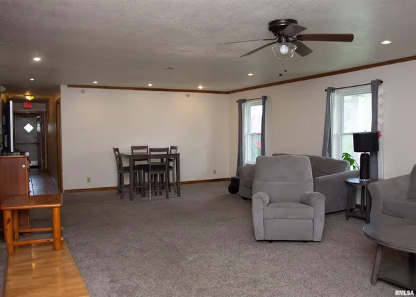 $400,000 | 720 Wigwam Hollow Road, Unit 1, Macomb, IL 61455