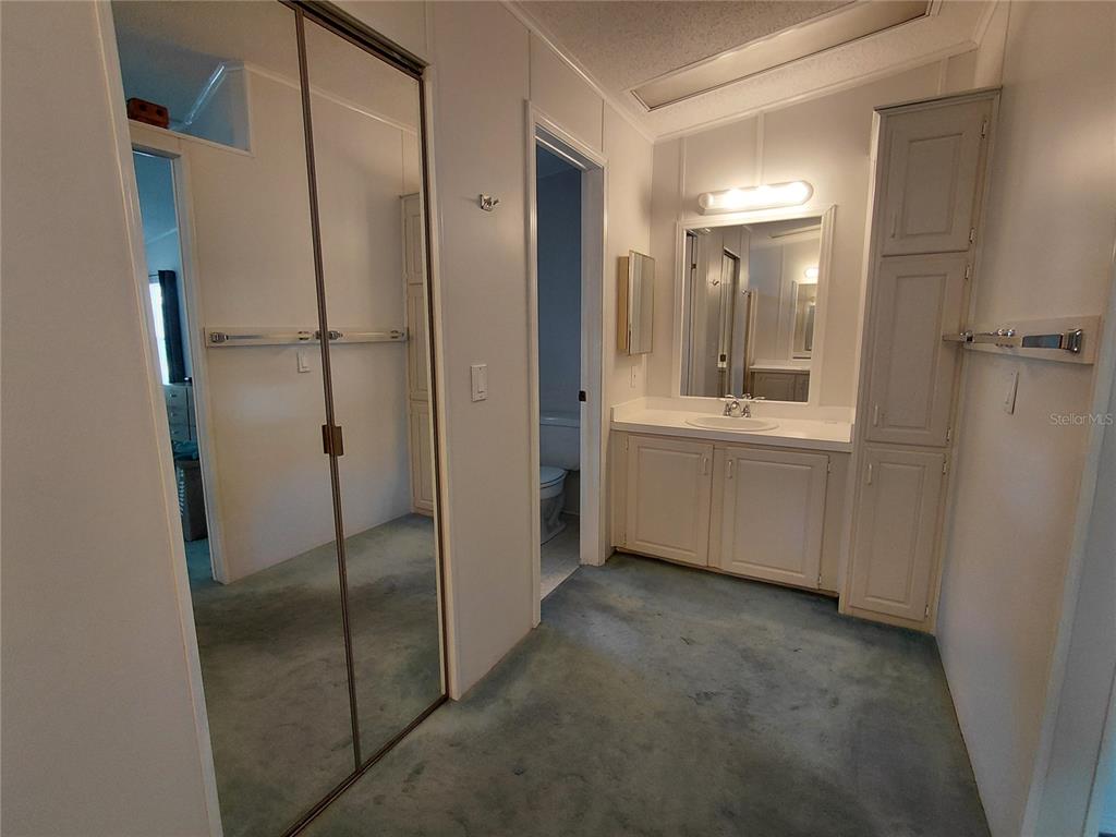 1001 Starkey Road, Unit 704 Largo, FL 33771 - Photo 15 of 17