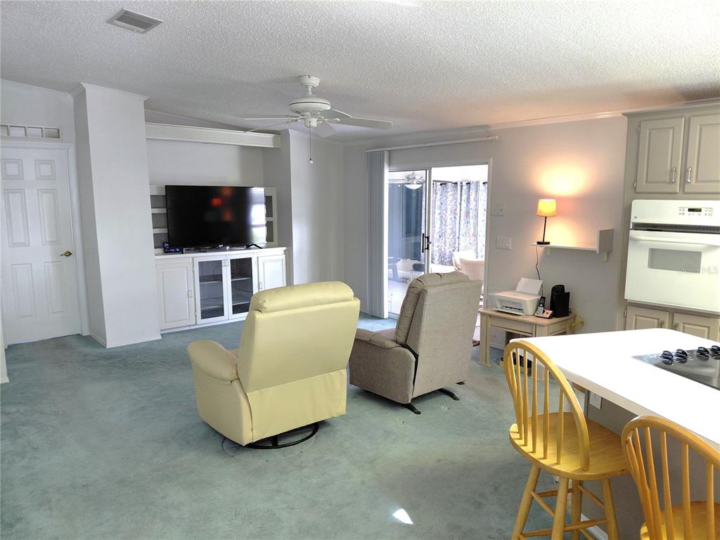 1001 Starkey Road, Unit 704 Largo, FL 33771 - Photo 3 of 17