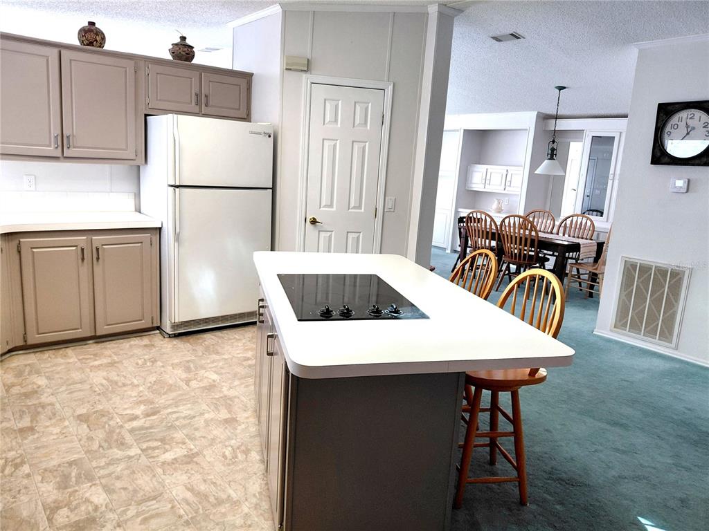 1001 Starkey Road, Unit 704 Largo, FL 33771 - Photo 9 of 17