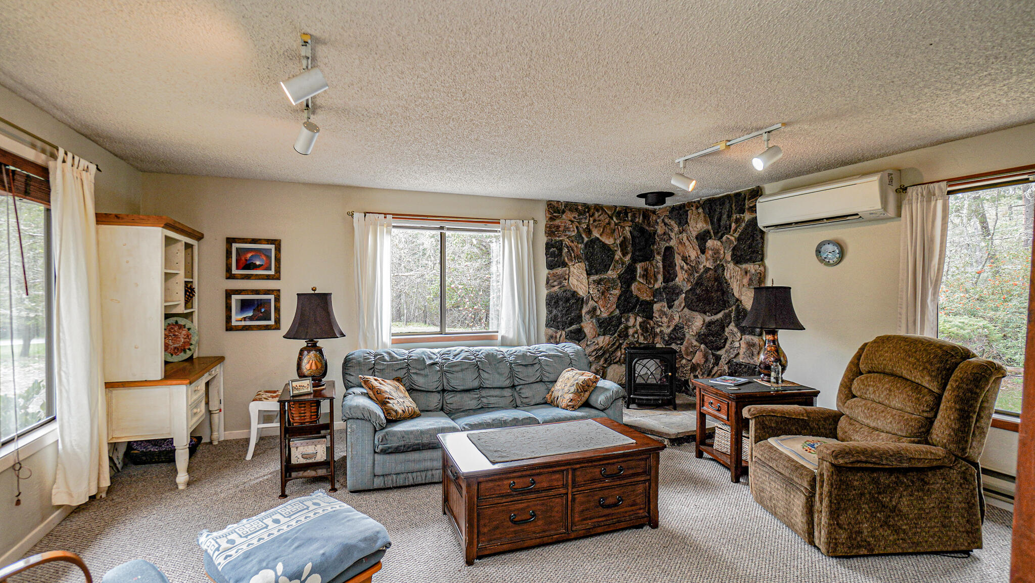 8000 Upper Applegate Road Jacksonville, OR 97530 - Photo 23 of 76 DSC01062