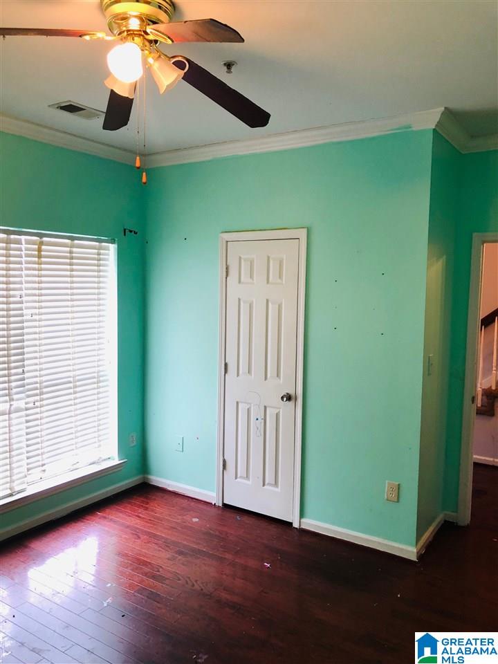 112 Timberleaf Circle Alabaster, AL 35007 - Photo 3 of 11