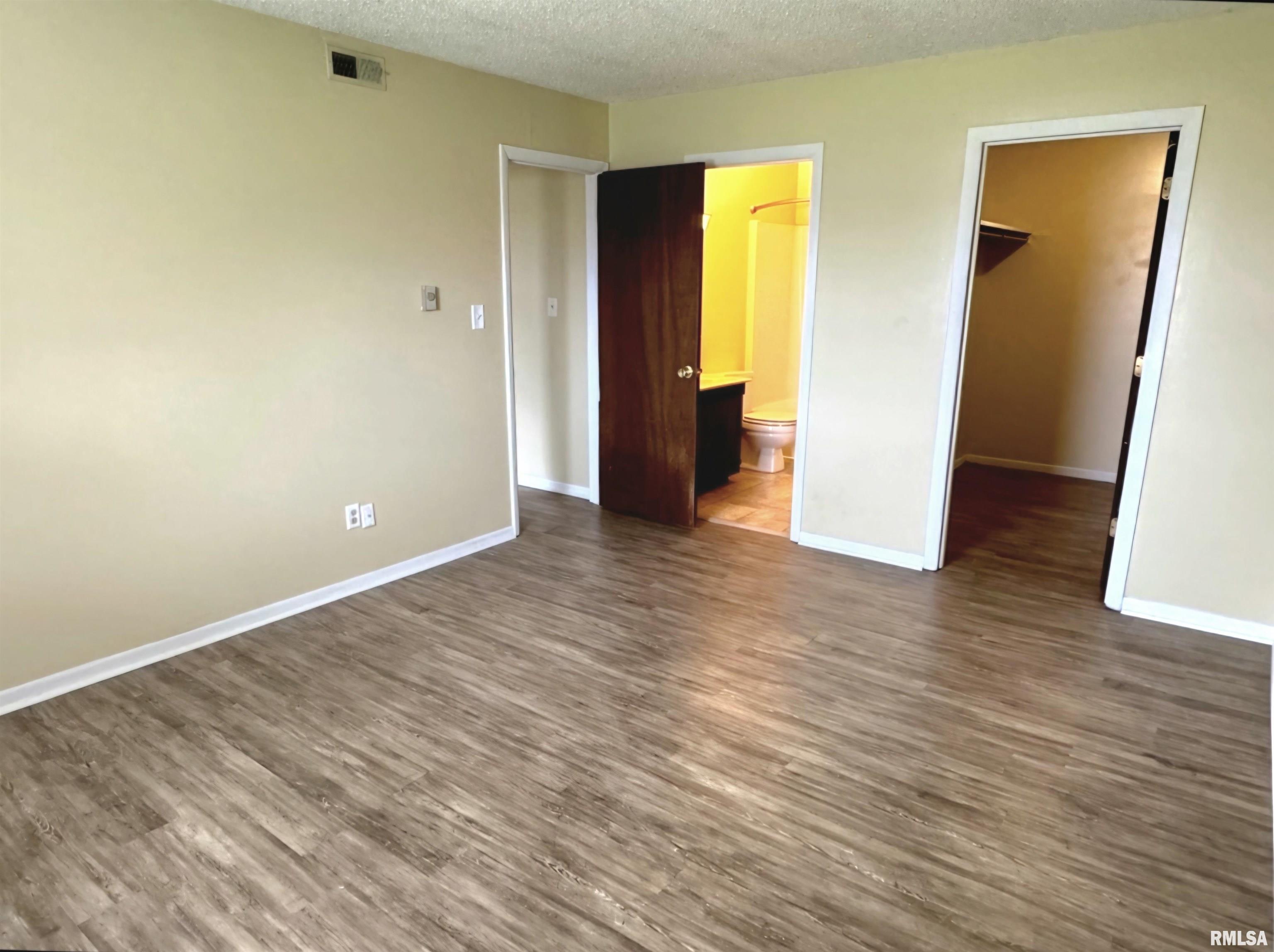 243 South Durkin Drive, Unit 24 Springfield, IL 62704 - Photo 7 of 8