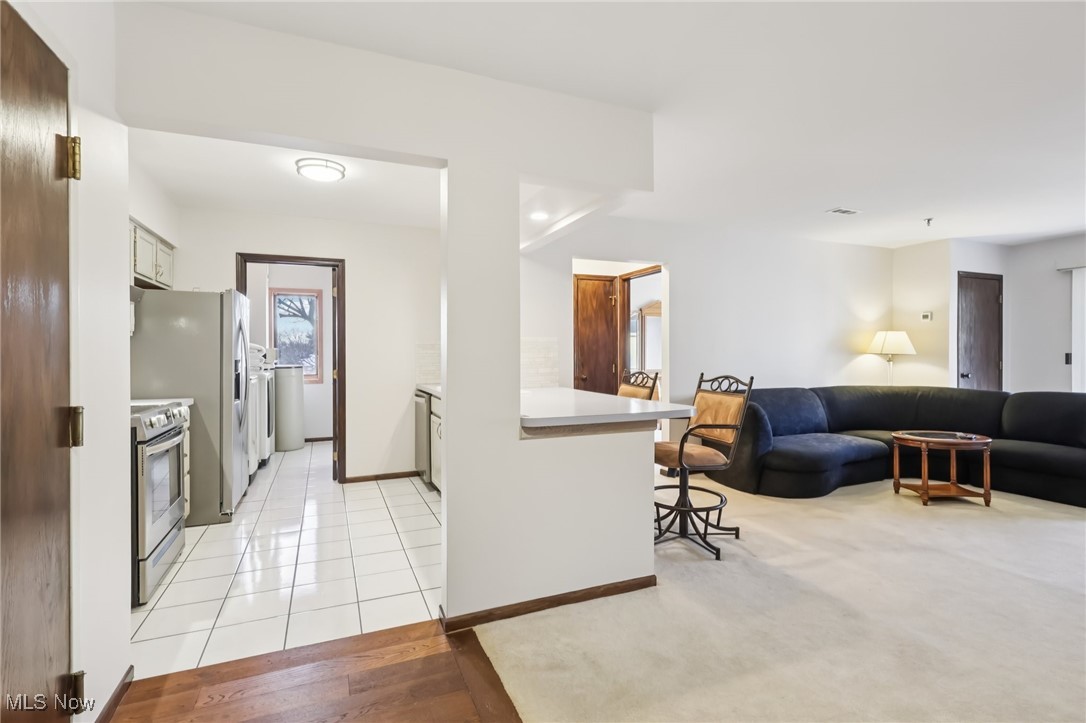 19510 Lorain Road, Unit 302 Cleveland, OH 44126 - Photo 6 of 20 Gallery Image 6