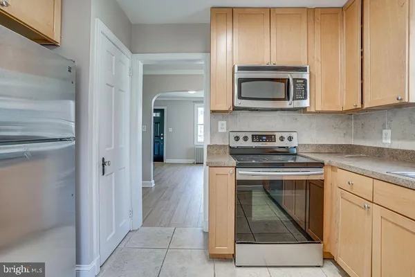 $4,100 | 859 North Abingdon Street, Arlington, VA 22203
