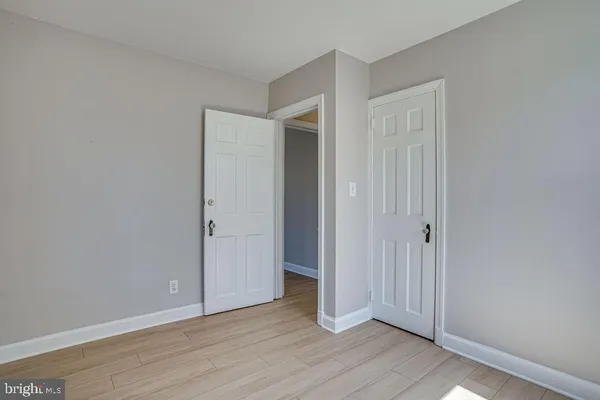 $4,100 | 859 North Abingdon Street, Arlington, VA 22203