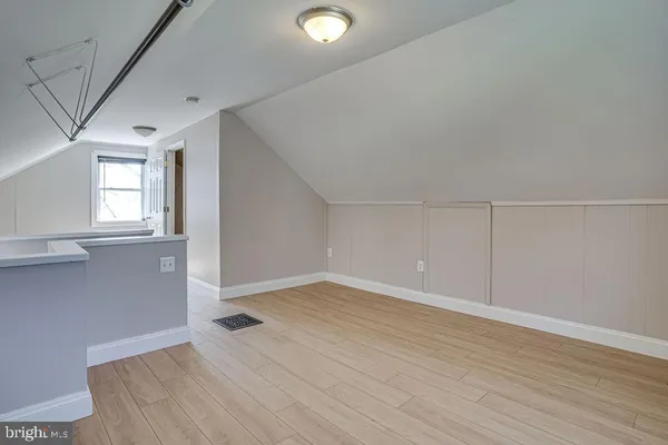 $4,100 | 859 North Abingdon Street, Arlington, VA 22203