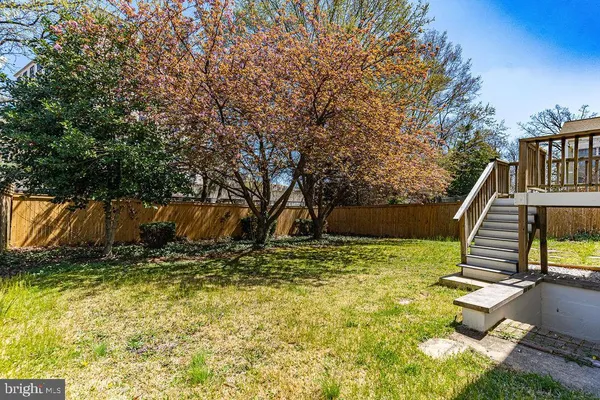 $4,100 | 859 North Abingdon Street, Arlington, VA 22203