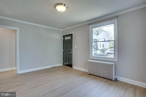 $4,100 | 859 North Abingdon Street, Arlington, VA 22203