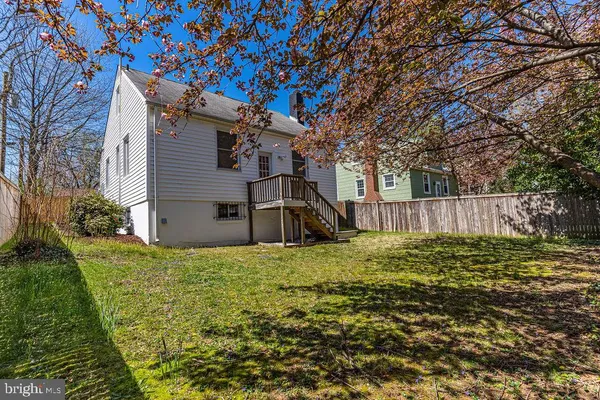 $4,100 | 859 North Abingdon Street, Arlington, VA 22203