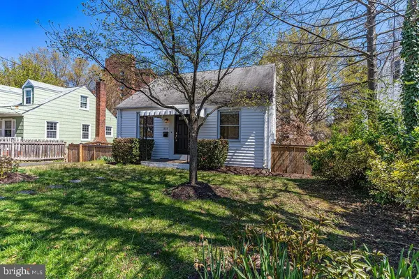 $4,100 | 859 North Abingdon Street, Arlington, VA 22203