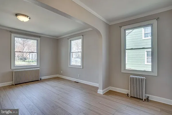 $4,100 | 859 North Abingdon Street, Arlington, VA 22203