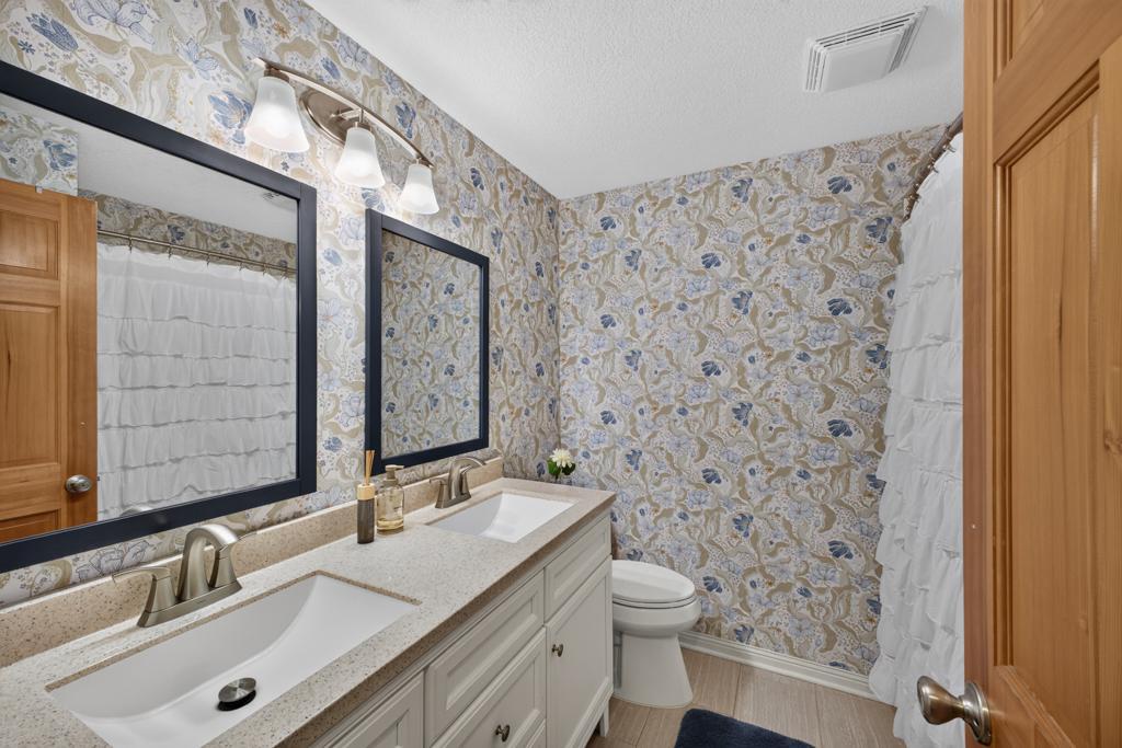 3421 Birchwood Lane Southwest Rochester, MN 55902 - Photo 32 of 43