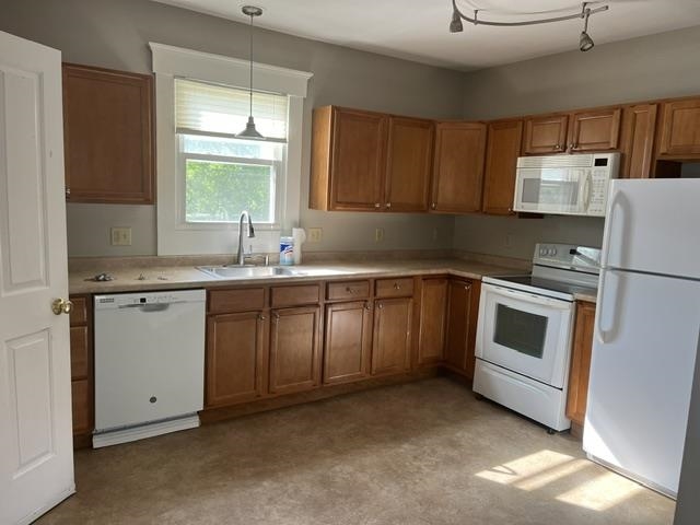 96 Broadway, Unit A Dover, NH 03820 - Photo 4 of 12
