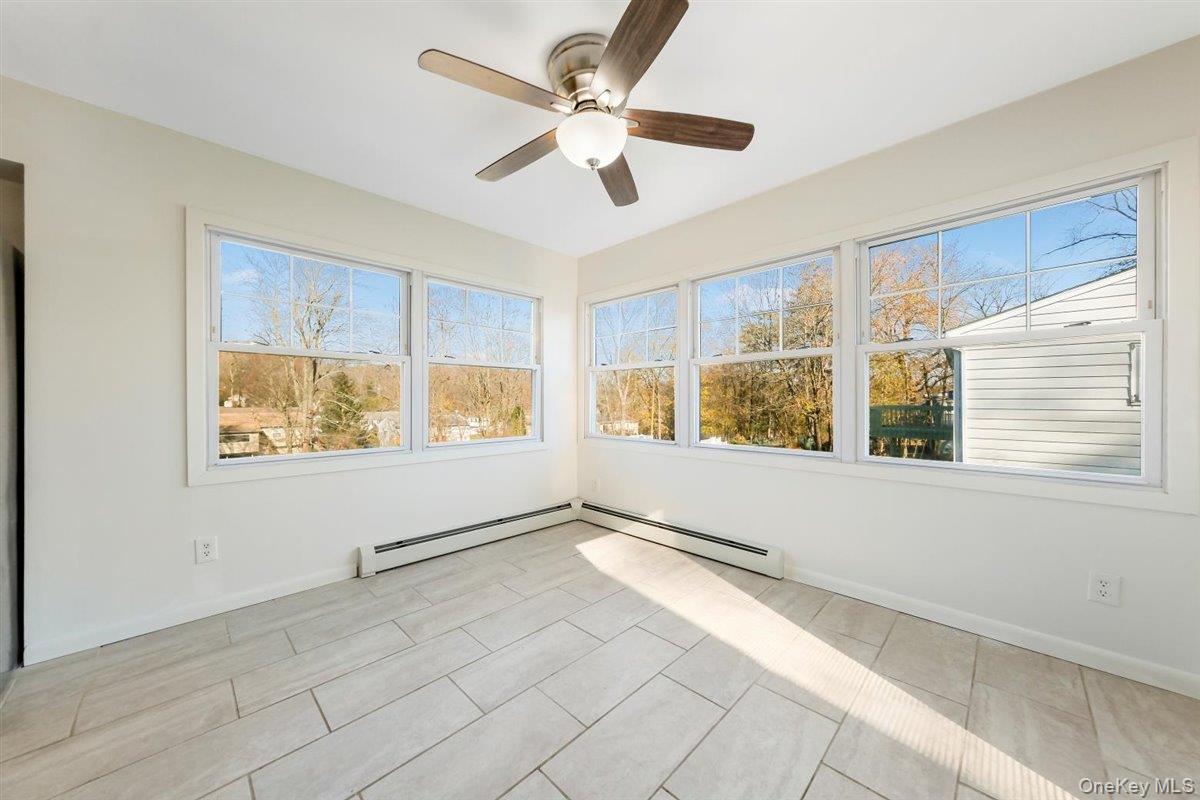 22 Quaker Hill Road Monroe, NY 10950 - Photo 12 of 36