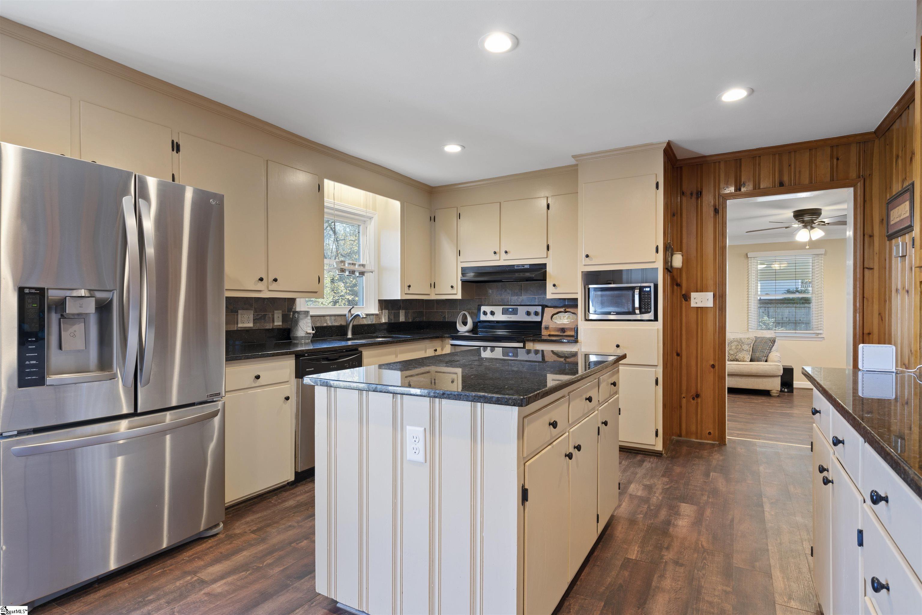 463 Zion Church Road Easley, SC 29642 - Photo 8 of 28 Gallery Image 8
