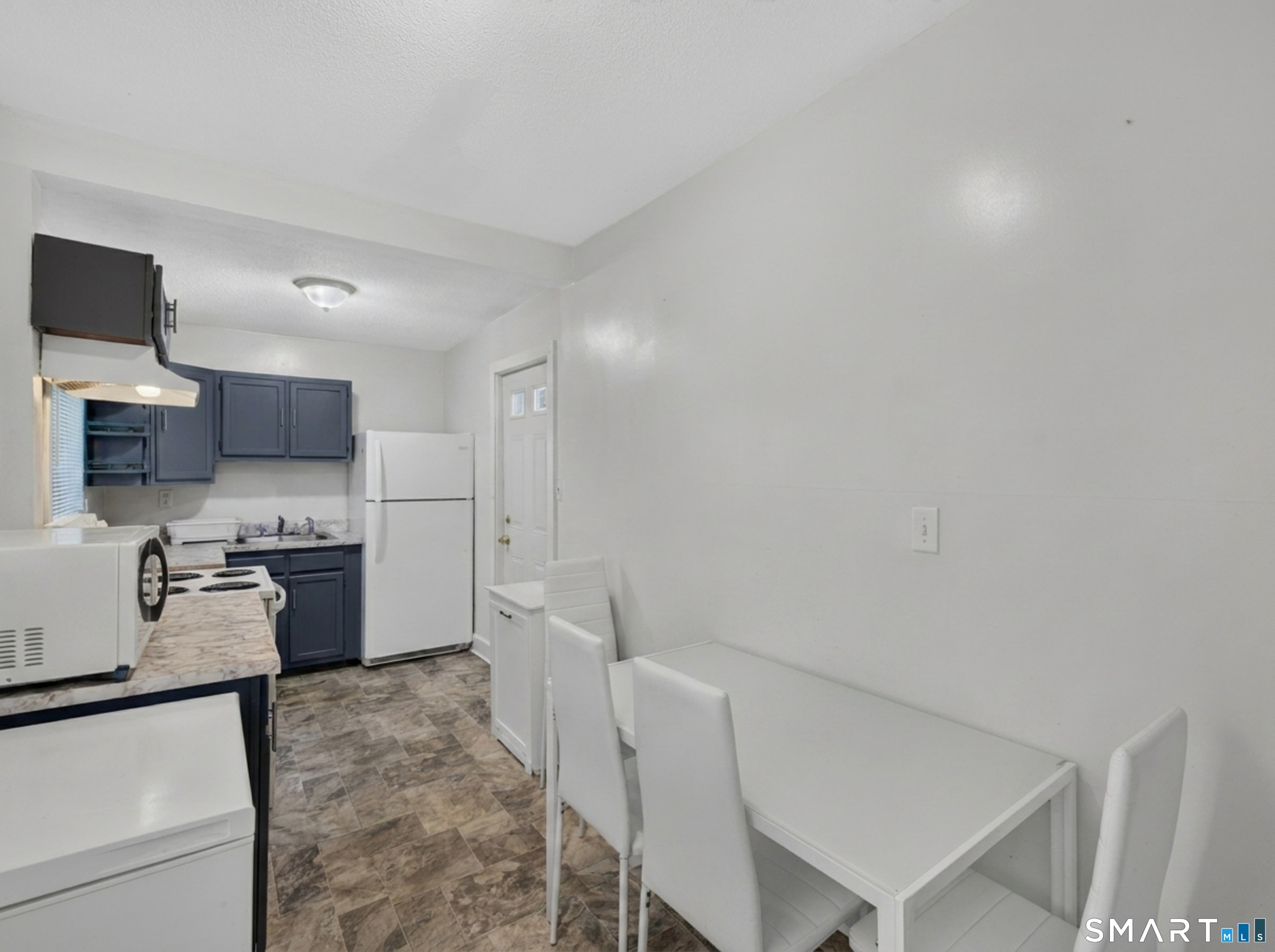 5 Manwaring Street New London, CT 06320 - Photo 19 of 29