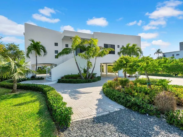 $2,400,000 | 273 West Seaview Drive, Duck Key, FL 33050