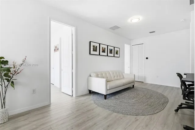 $5,600 | 15293 Southwest 176th Terrace, Unit 15293, Miami, FL 33187