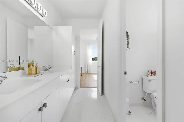 $5,600 | 15293 Southwest 176th Terrace, Unit 15293, Miami, FL 33187