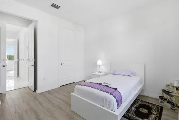 $5,600 | 15293 Southwest 176th Terrace, Unit 15293, Miami, FL 33187