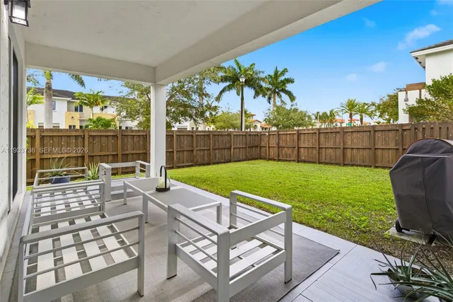 $5,600 | 15293 Southwest 176th Terrace, Unit 15293, Miami, FL 33187