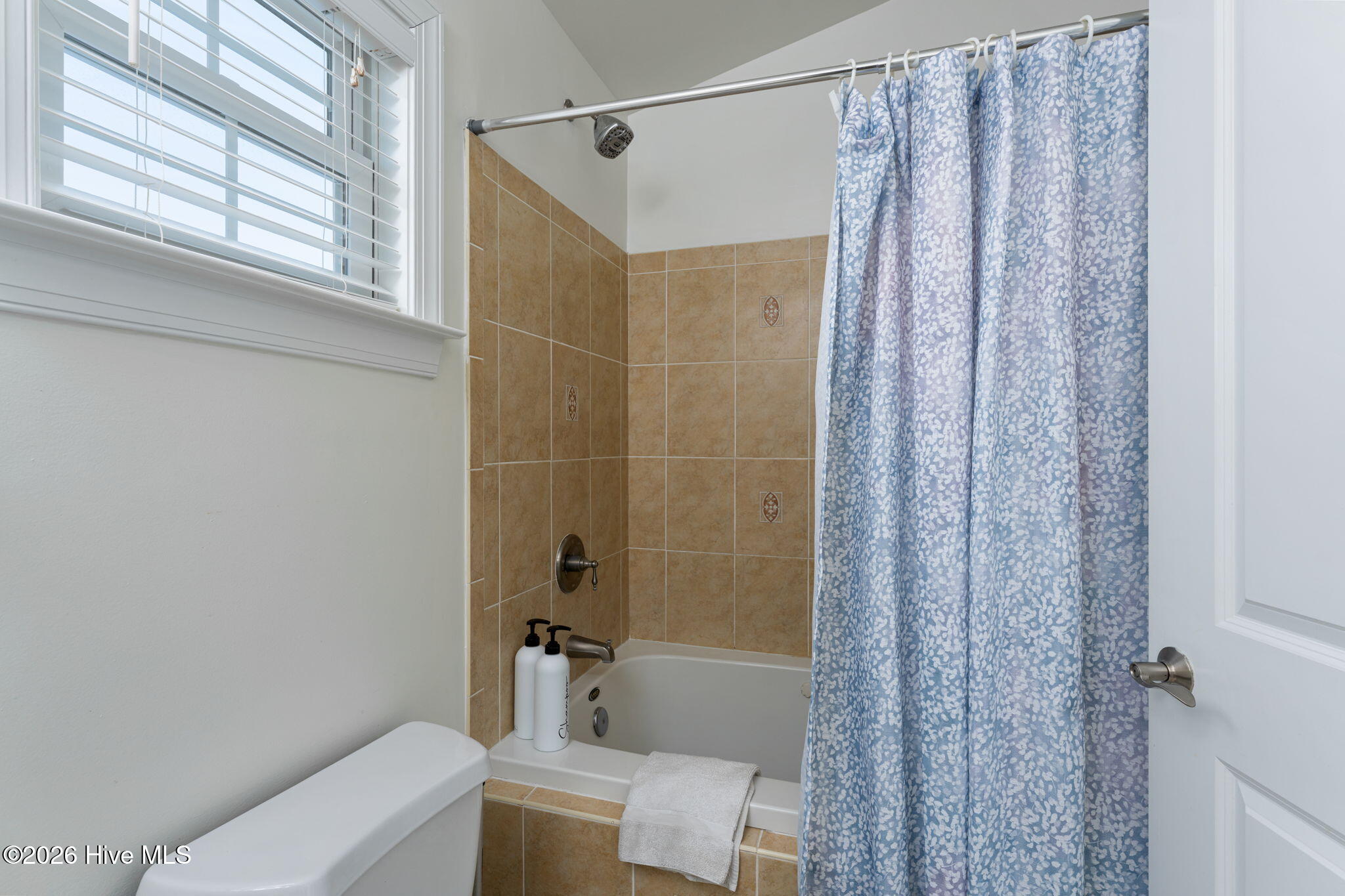 1324 New River Inlet Road North Topsail Beach, NC 28460 - Photo 20 of 90 bathroom-04b
