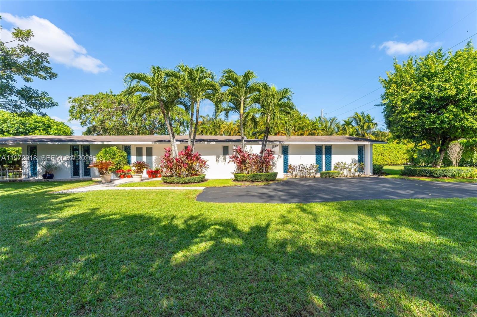 12950 Southwest 67th Avenue Pinecrest, FL 33156 - Photo 5 of 43